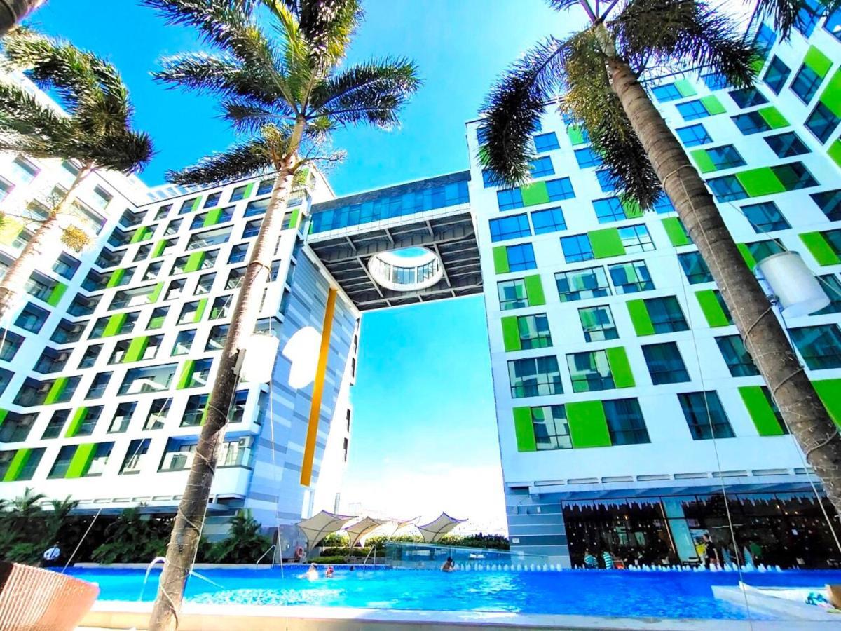 Holiday Republic Saigon Airport Ho Chi Minh City Exterior photo